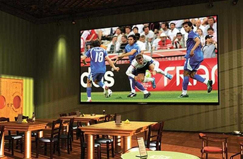 Аренда видео проекторы, микрофоны с колонками для проведения мероприят