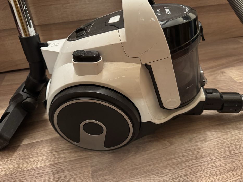 Пылесос BOSCH……….