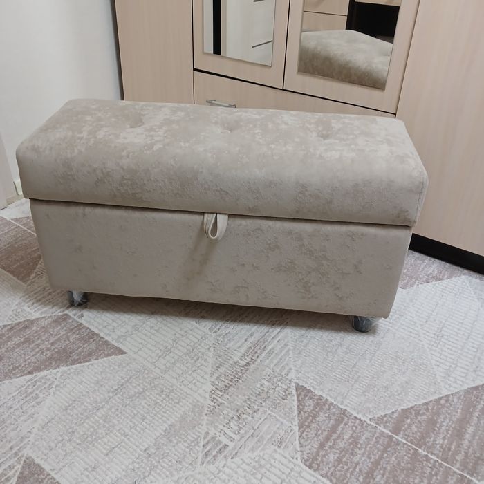 Продам стул в прихожую