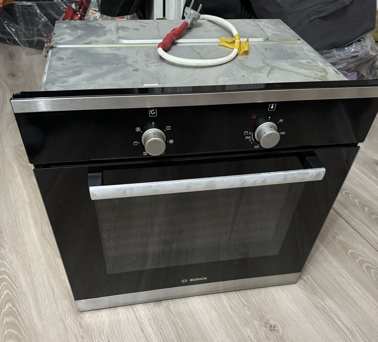 Духовая печь, Bosh, в рабочем состоянии