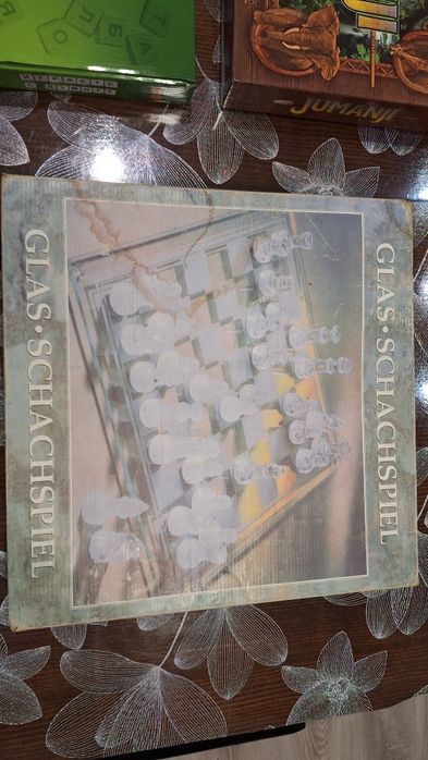 Книги и Забавни игри