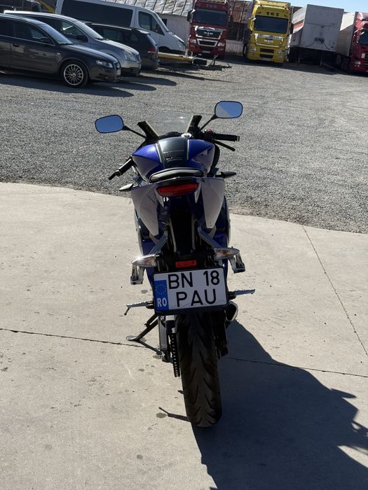 Yamaha YZF-R125