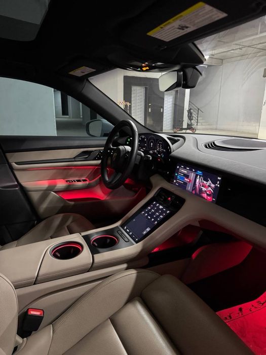 Продается свой Porshe Taycan