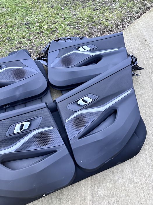 Fețe de usi / interior BMW g21 in stare impecabila .