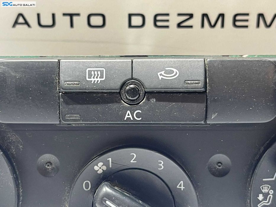 Climatronic Panou Comanda AC Aer Conditionat Clima Volkswagen Caddy 2004 - 2011 Cod 1K0820047HM [1055]
