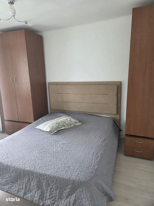 Apartament generos de inchiriat