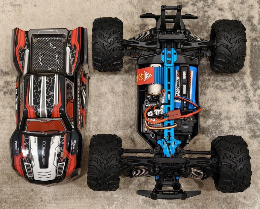 Машинка на пульте управления