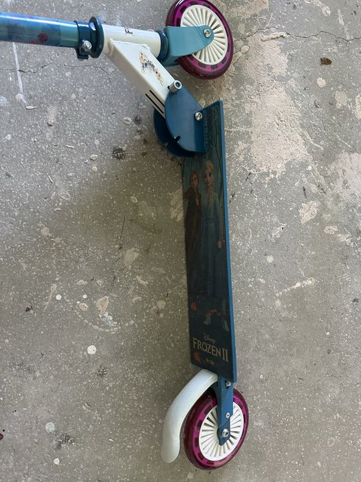 Trotineta pliabila cu 2 roti Frozen