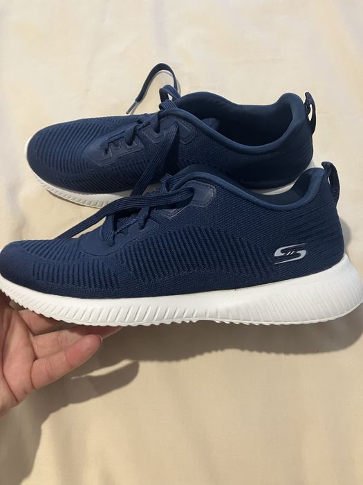 Adidasi Skechers nr 38,5