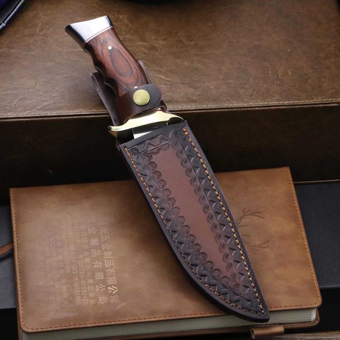 Ловен нож с кожена кания Full Tang Цяло парче метал HTWM-102