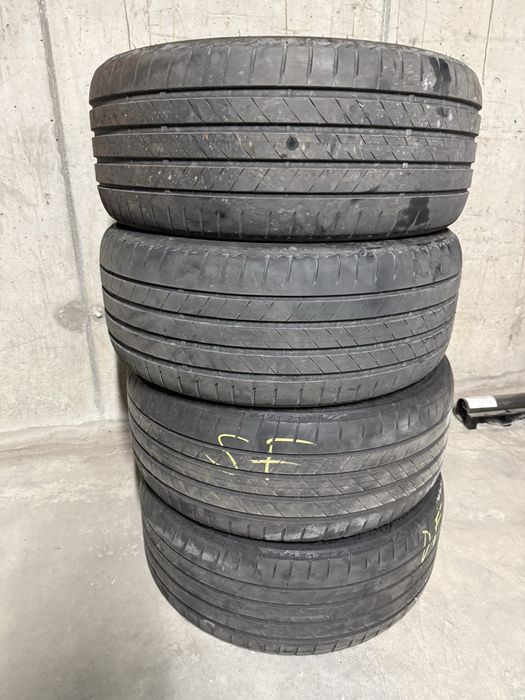 Anvelope 255 40 r20