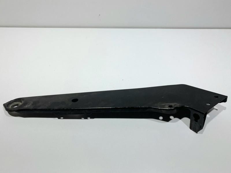 Suport trager / radiator stanga Volkswagen Passat B8 Break