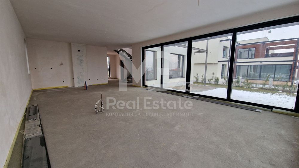 Продава се Къща в с. Марково, Област Пловдив - 326 кв.м за 1227 €/кв.м - Снимка #3