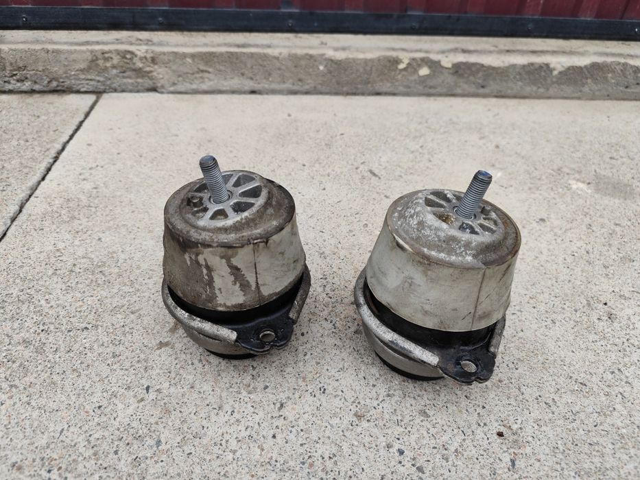 Подушки двигателя Touareg Туарег