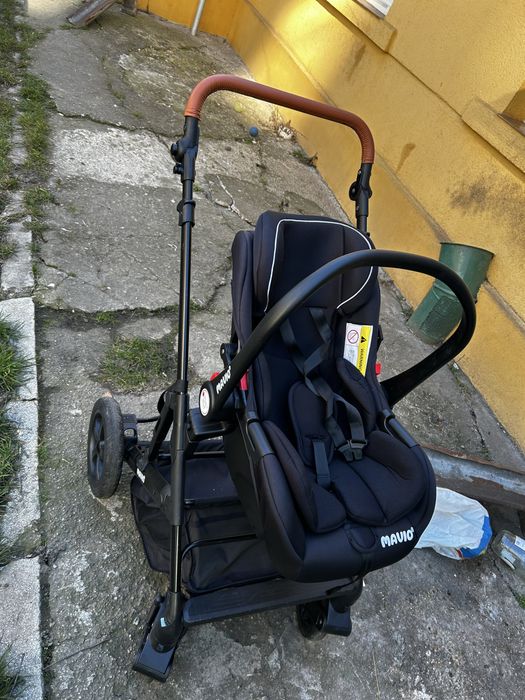 Carucior Mavio 3 in 1 , stare foarte buna