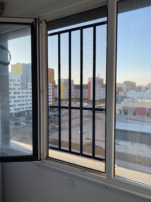 Маскитная сетка. москитные сетки Решетки 2в1 от выпадения защита