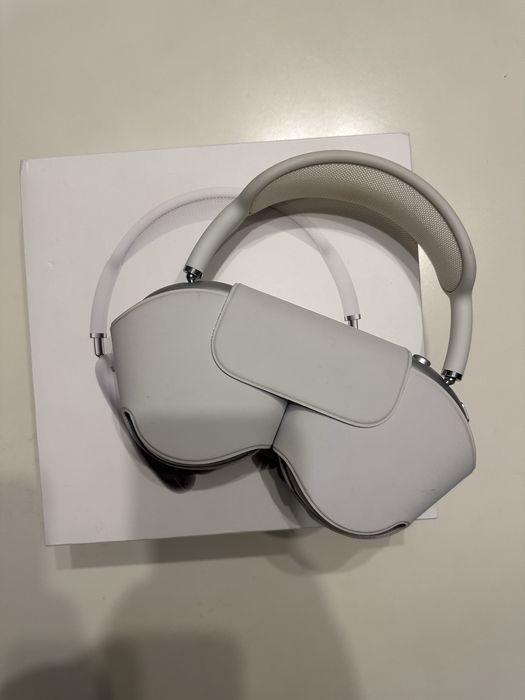 Apple AirPods Max