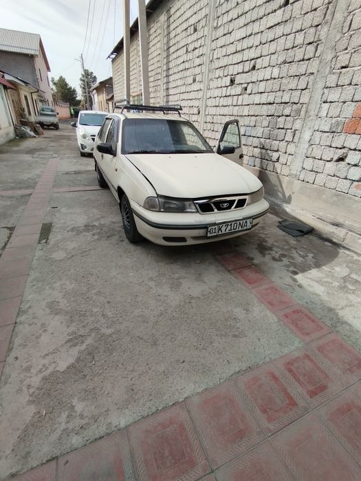 Продаю.нексия 1 донс