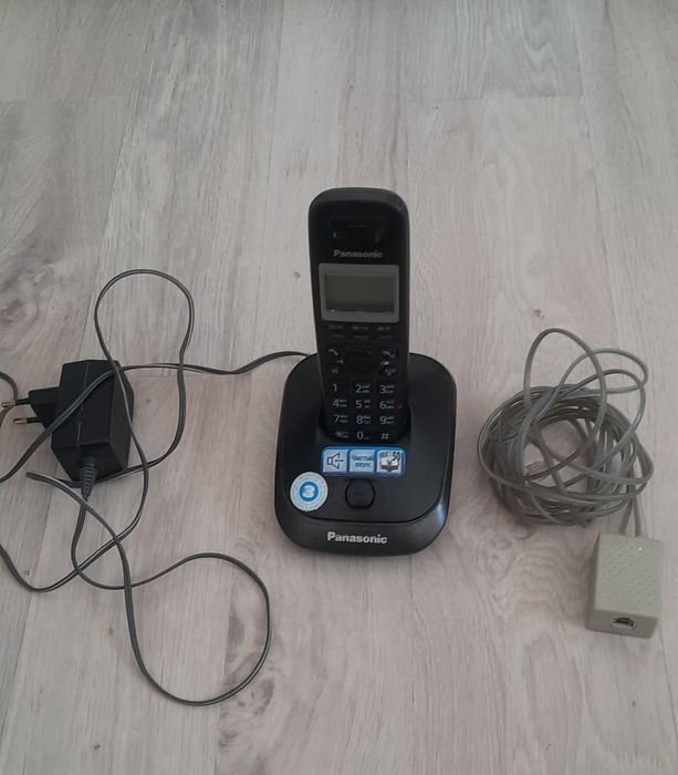 Радиотелефон сатылады.