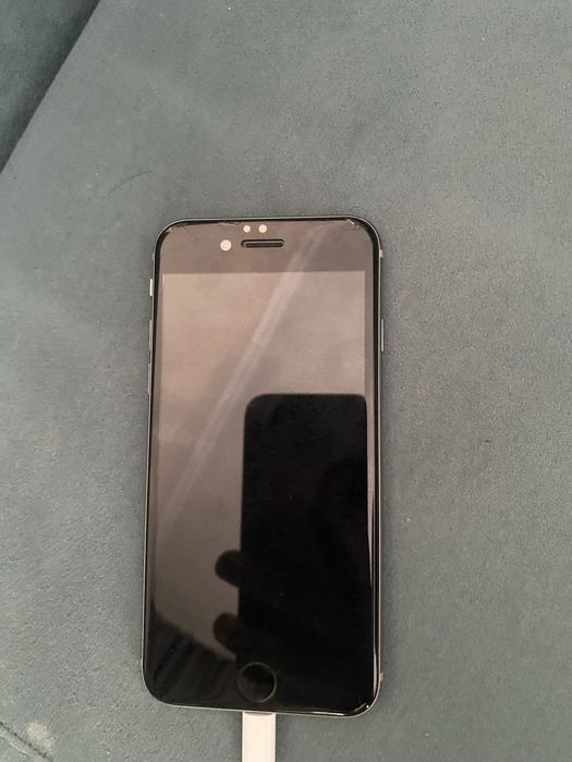 Продам айфон 6s