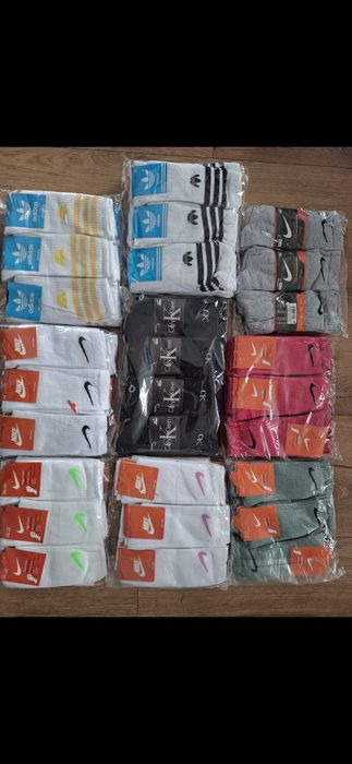 Дълги чорапи на едро