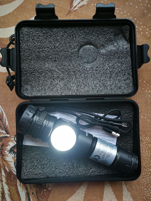 Продавам 5 броя нови мощни лед фенери