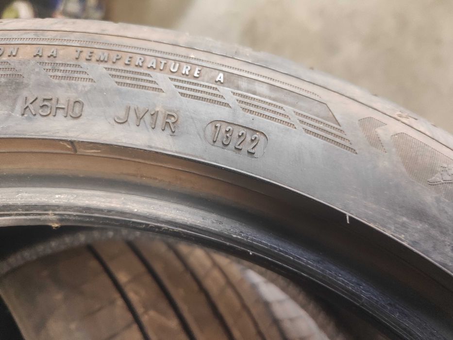 2бр. летни гуми 235/45/18 Goodyear