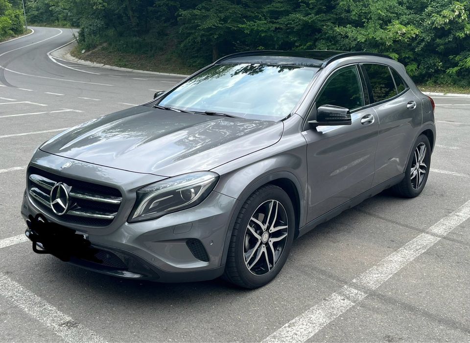 Vând Mercedes GLA 220 4MATIC