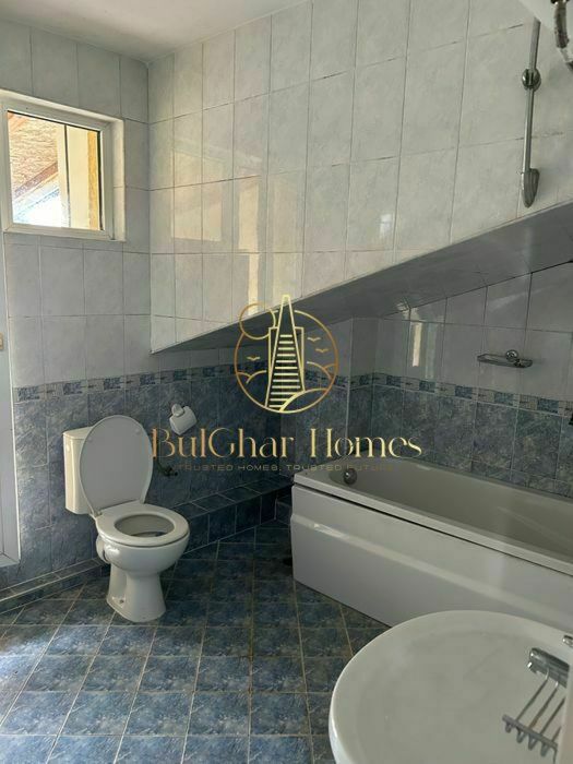 Дава се под наем Тристаен апартамент в Варна, Зимно кино Тракия - 90 кв.м за 648.21 € - Снимка #2