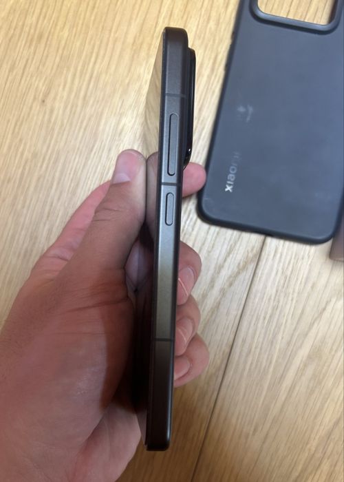 КАТО НОВ Xiaomi 15 Black 256GB 24м. ТЕХНОПОЛИС Подаръци