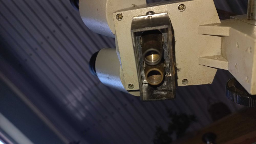 Бинокулярный микроскоп