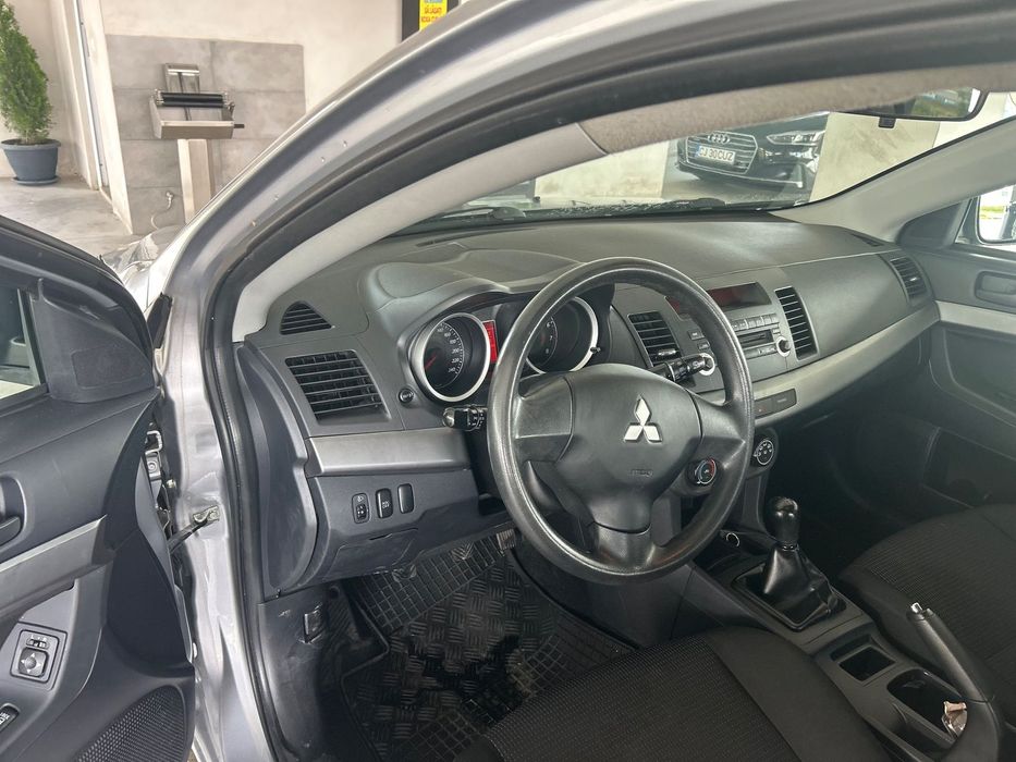 Mitsubishi Lancer Achizitionata de la Tiriiac Auto