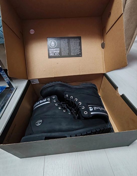 Ghete Timberland piele