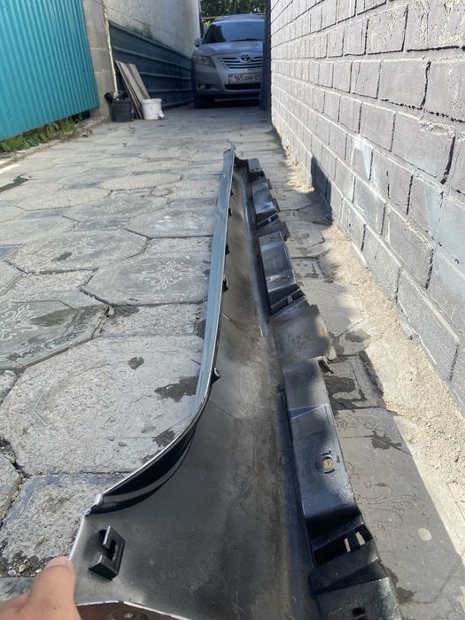 Продам порог левый камри 40