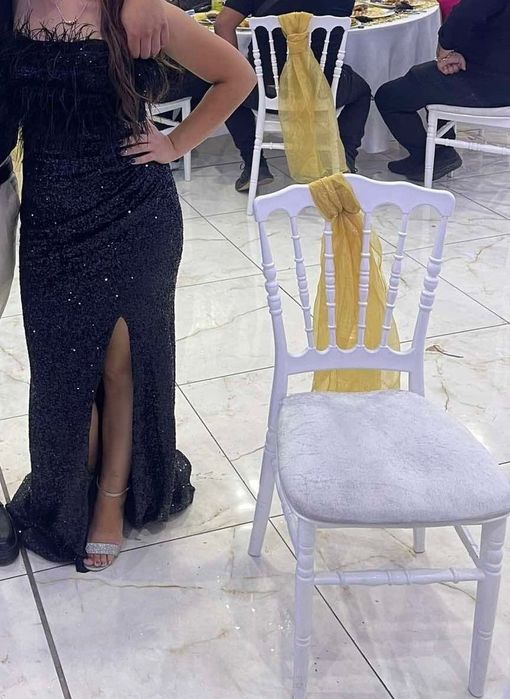 Официална черна рокля