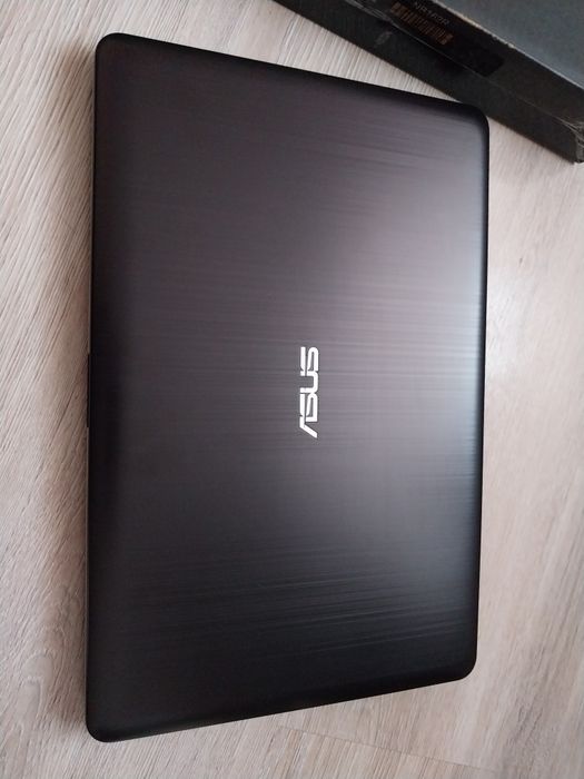 Ноутбук ASUS X540U.