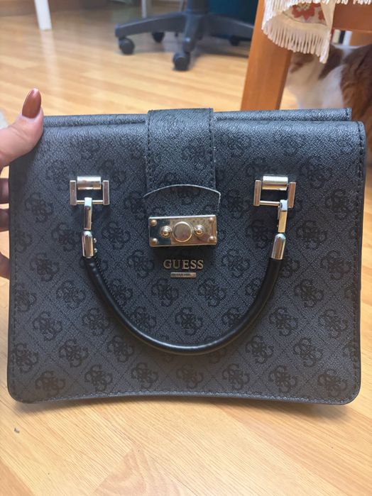 Geanta Guess Neagră Monogram