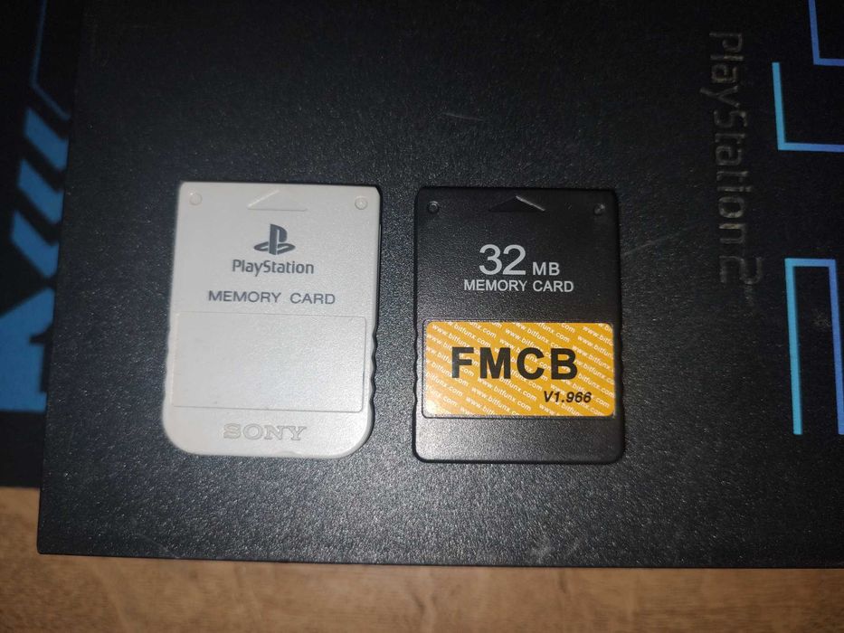 PlayStation 2 Fat SCPH-39004 (Modat) + 2 controllere + FMCB + 4 jocuri + Convertor HDMI