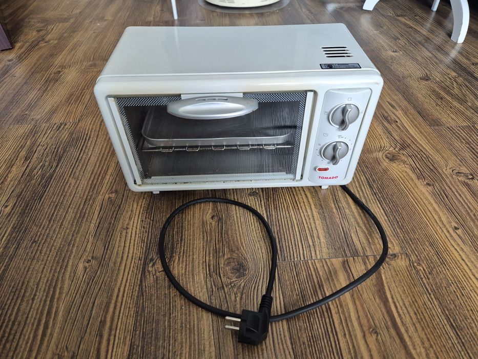 Мини Фурна TOMADO с Таймер