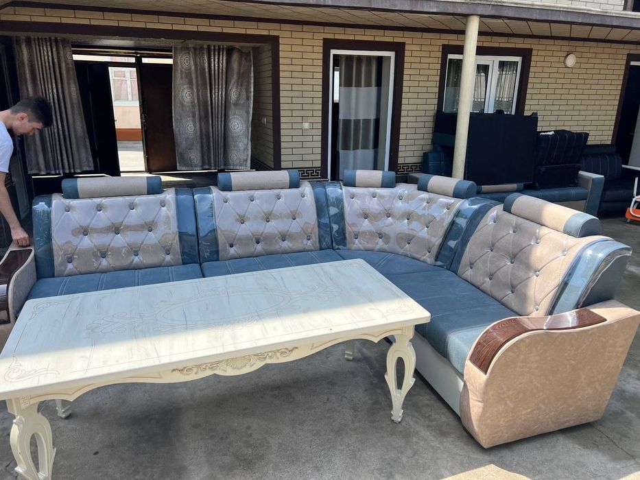 Yumshoq mebelar 2 mln 350 mingdan skidka narhda