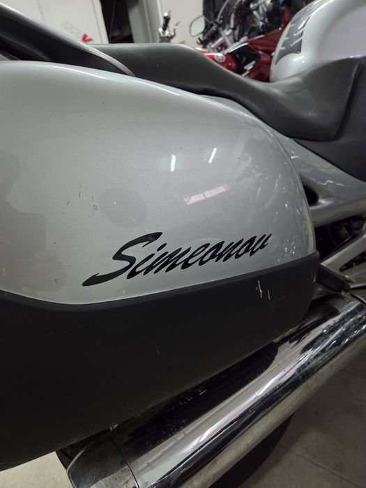 Honda  Deauville 650