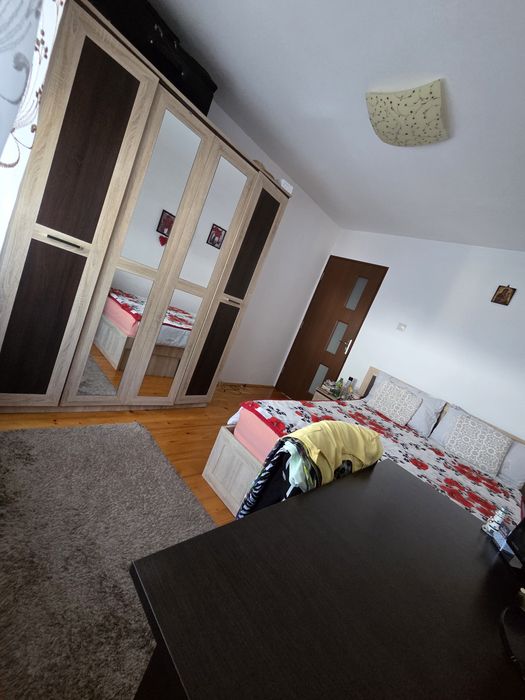 Apartament cu 3 camere