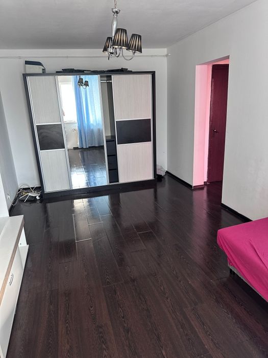 2 camere Metrou Gorjului iuliu maniu