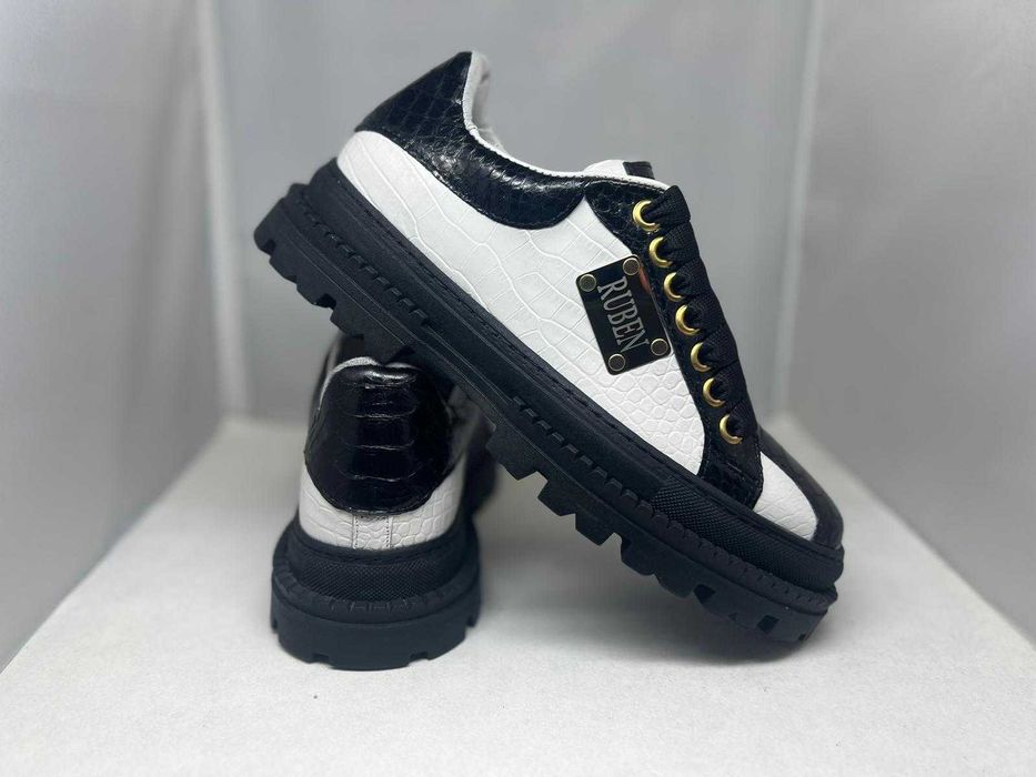 Eleganta, Exclusivitate, Perfectiune