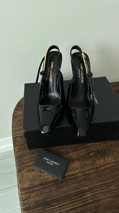 Срочно продам туфли