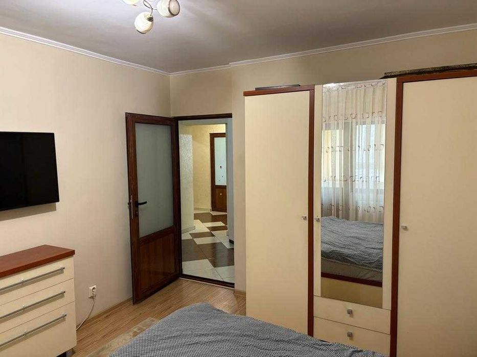 Apartament 4 Camere Decomandat – Pacurari Lukoil