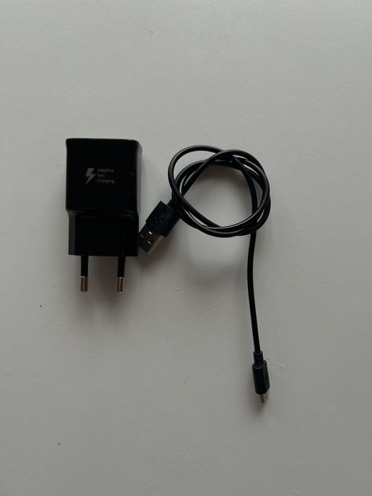 Samsung Galaxy Tab A (2016)+оригинално зарядно и безплатен калъф