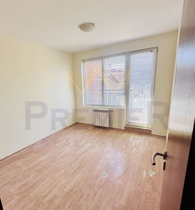 Продава се Тристаен апартамент в Варна, Възраждане 1 - 90 кв.м за 1667 €/кв.м - Снимка #6