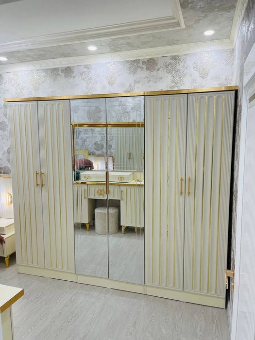 Мебель сотилади молочный цвет