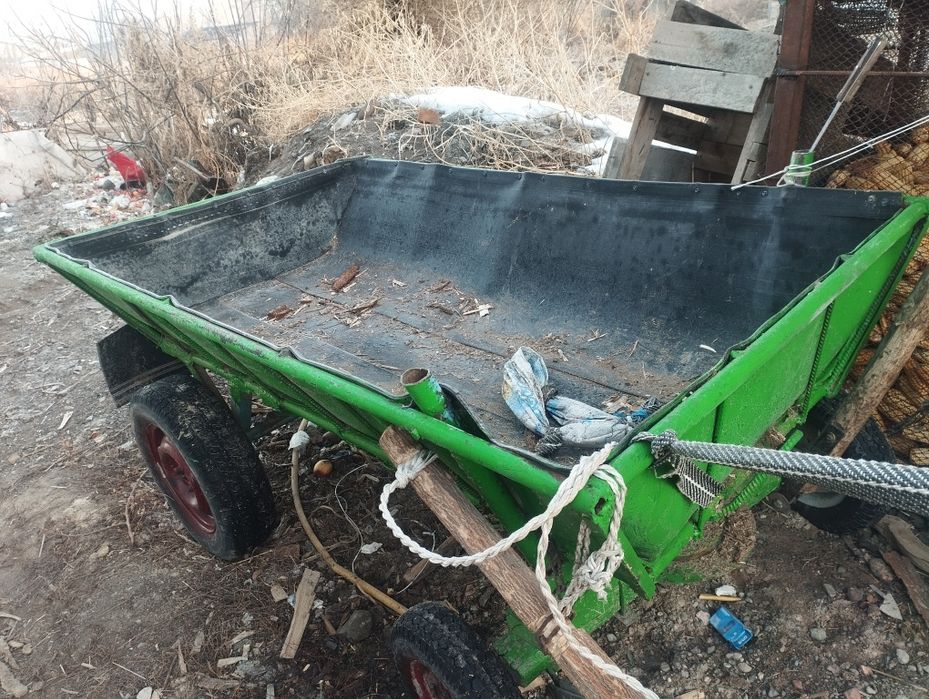 Продаю две хорошие брички